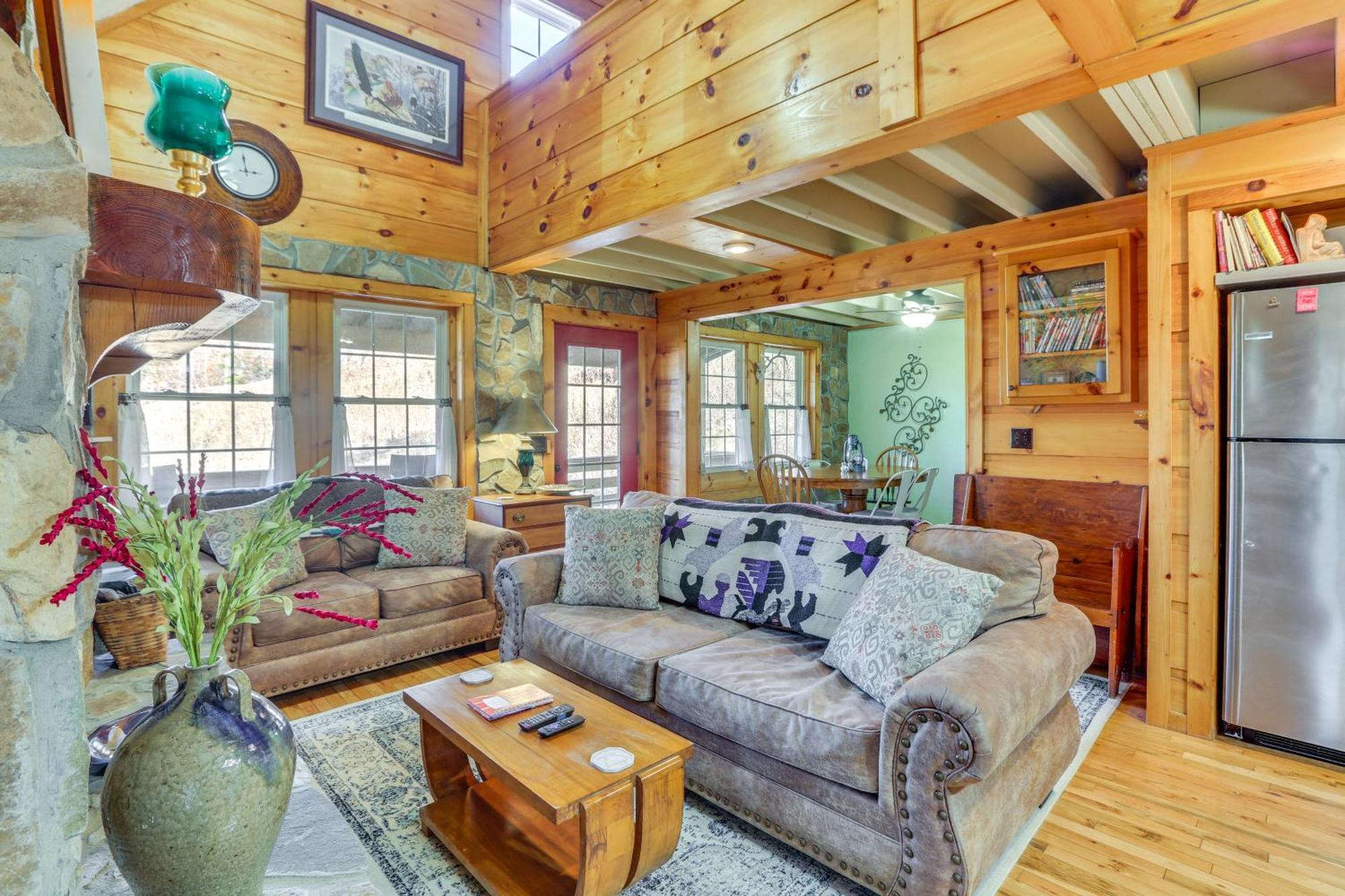 Charming Fancy Gap Cabin With Deck And Gas Grill! Екстериор снимка