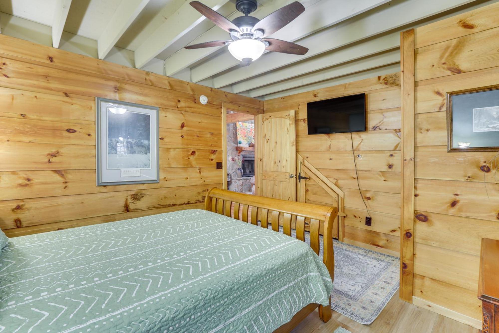 Charming Fancy Gap Cabin With Deck And Gas Grill! Екстериор снимка