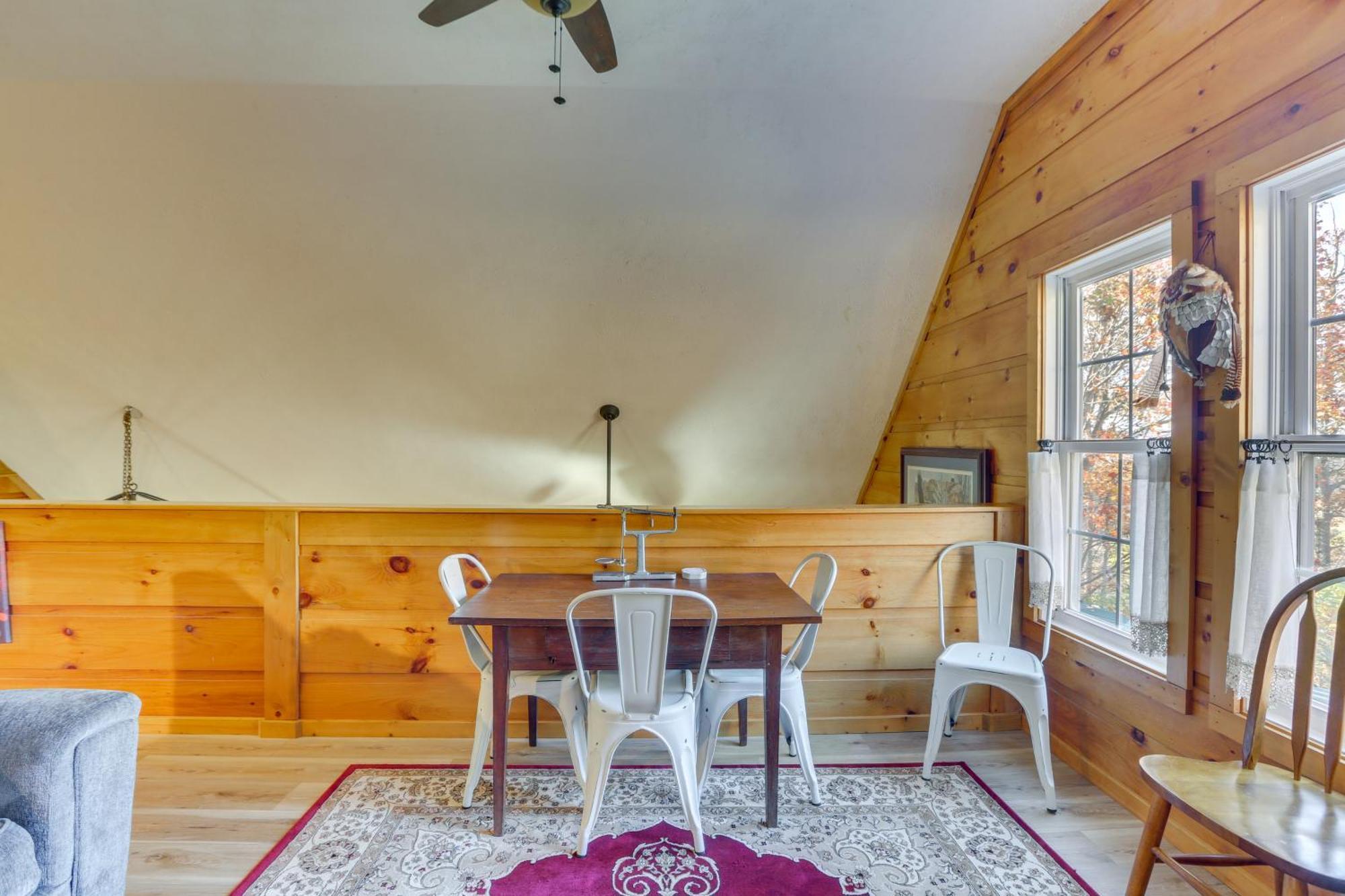 Charming Fancy Gap Cabin With Deck And Gas Grill! Екстериор снимка