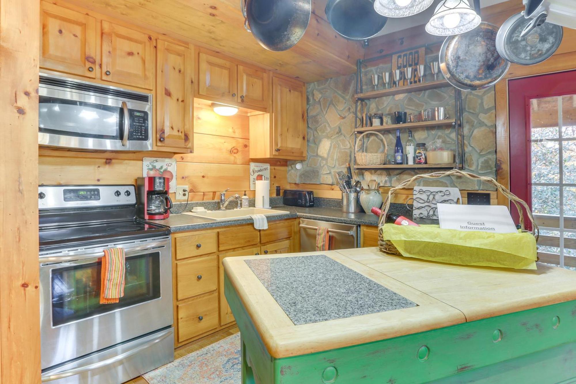 Charming Fancy Gap Cabin With Deck And Gas Grill! Екстериор снимка