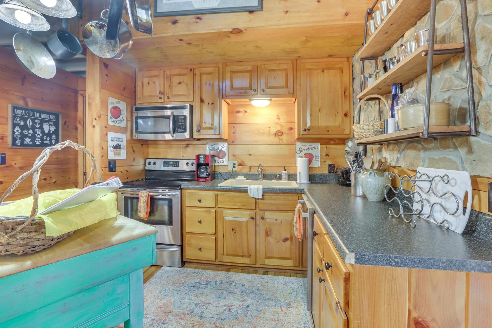 Charming Fancy Gap Cabin With Deck And Gas Grill! Екстериор снимка