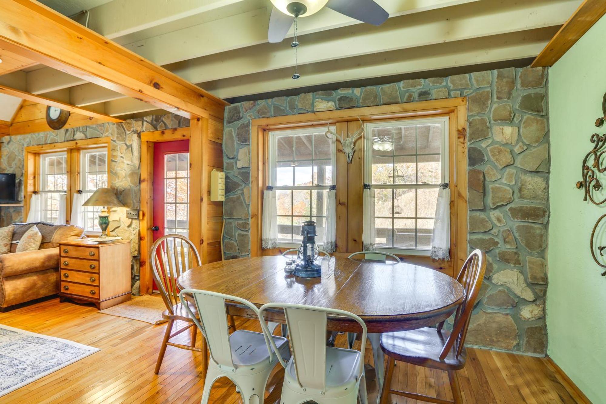 Charming Fancy Gap Cabin With Deck And Gas Grill! Екстериор снимка